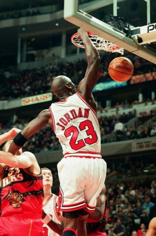 LD32 - 19 1997 Chicago Bulls Atlanta Hawks MICHAEL JORDAN 75 ORIG 35MM NEGATIVES 4