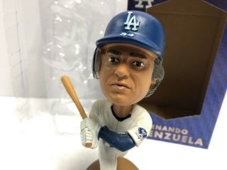 Fernando Valenzuela Los Angeles Dodgers 2015 Bobblehead SGA imperfect 4 2