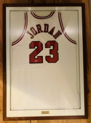 Signed Michael Jordan Jersey Uda