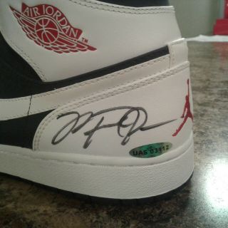 Michael Jordan Signed Shoe Nike Air Jordan Size 13 Uda Upper Deck