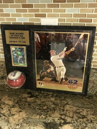 Mark Mcgwire 62nd Home Run Plaque Limited Edition /6200 Baseball,  Rookie Card