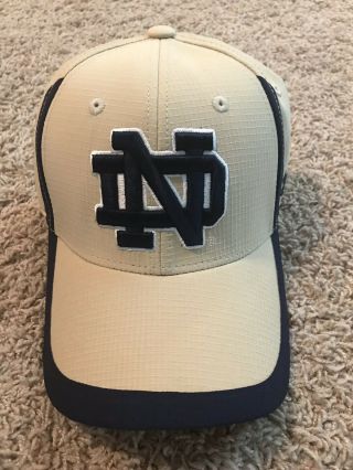 Notre Dame Irish Football Under Armour Cap Fitted Hat Size L/xl Large Gold Nd