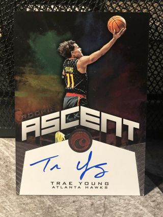 Trae Young 2018 - 19 Chronicles Ascent Auto Rc 52/99 Hawks