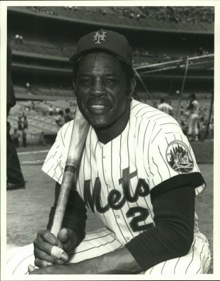 Later Printing Willie Mays Of The York Mets With Bat On Shoulder