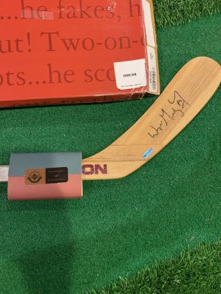Wayne Gretzky Signed Hockey Stick - Upper Deck Authentic - With And Box