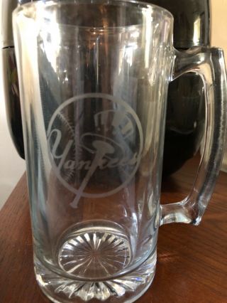 24 Oz.  Ny Yankees Beer Mug
