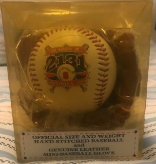 1995 Cal Ripken Jr.  " 2131 " Consecutive Games Commemorative Baseball,  Mini Glove