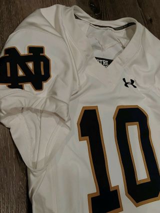 Under Armour TEAM ISSUED AUTHENTIC GAME NOTRE DAME FOOTBALL JERSEY AWAY WHITE 10 4