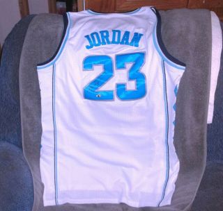 Michael Jordan 23 North Carolina Autographed Signed Jersey W/ Size L