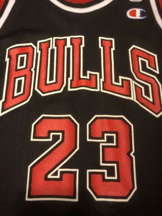 Vintage Michael Jordan Chicago Bulls Jersey small 8 Champion NBA black 3