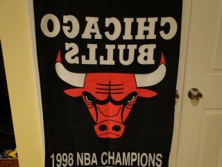 Vintage NBA CHICAGO BULLS 1998 NBA Champions Wall Hanging Banner Flag Pennant 2
