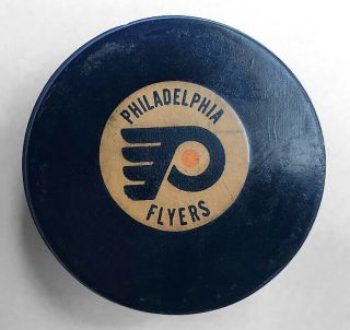 1973 - 74 Philadelphia Flyers Bill Clement Nhl Goal Scored Puck