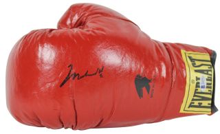 Muhammad Ali Authentic Signed Red Everlast Boxing Glove Autographed Bas A85712