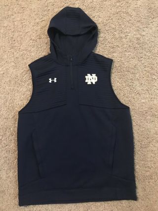 Notre Dame Football Under Armour Team Issued 1/4 Zip Sleeveless Hoodie Large Nd