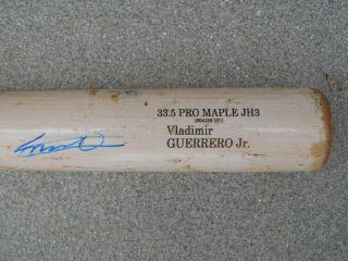 Vladimir Guerrero Jr.  Game / Cracked Bat.  Signed,  Great Use 2016 Pre Rookie 3