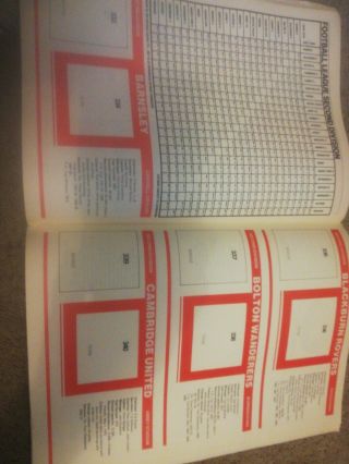 FOOTBALL 82 PANINI STICKER ALBUM 1982 Rare Soccer Memorabilia 41 stickers 3