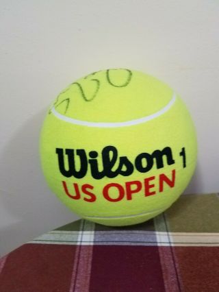 ROGER FEDERER SIGNED A US OPEN BIG TENNIS BALL Wilson 9 INCHES ROUND 2