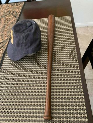 Babe Ruth ' s Personal Hillerich & Bradsby Mini Bat and NY Yankees Mini Hat ONLY 1 6