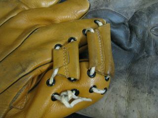 2 OLD BASBEALL GLOVES D&M AND STALL & DEAN SPECIAL 8060 8