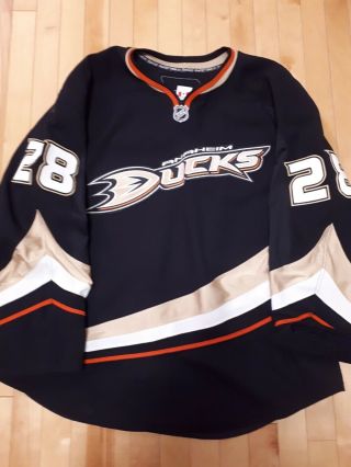 2010 - 11 Kyle Chipchura Anaheim Ducks Game Worn Jersey 28 Reebok Size 58 LOA 2