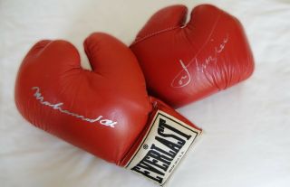 Muhammad Ali Signed Autographed Red Everlast Boxing Glove W/ Plus Frazier