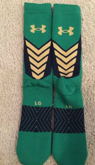 2015 TEAM ISSUED NOTRE DAME FOOTBALL UNDER ARMOUR SHAMROCK SERIES SOCKS LARGE 2