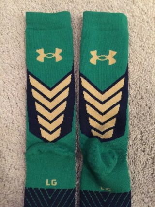 2015 TEAM ISSUED NOTRE DAME FOOTBALL UNDER ARMOUR SHAMROCK SERIES SOCKS LARGE 3