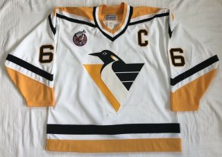 Authentic 1992 - 93 Ccm Pittsburgh Penguins Mario Lemieux Home Hockey Jersey 52