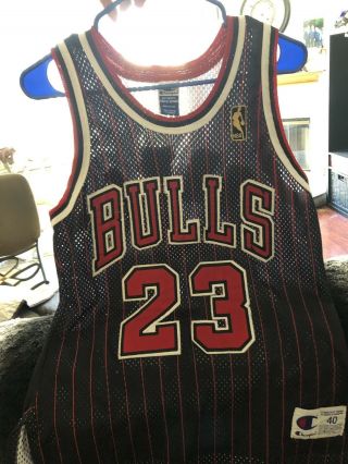 Authentic Michael Jordan Chicago Bulls - Pinstripe Champion Nba Gold Logo Jersey
