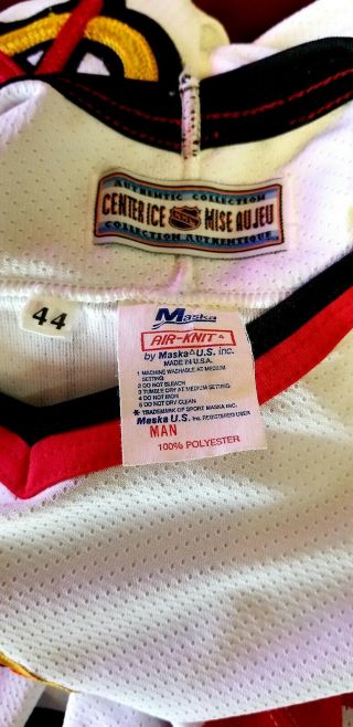 CCM Chicago Blackhawks Hull 9 CENTER ICE FIGHT STRAP NHL Jersey 44 made in USA 8