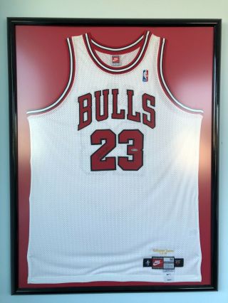 Michael Jordan Chicago Bulls 23 Jersey,  Signed,  Authenticated,  Retirement Season