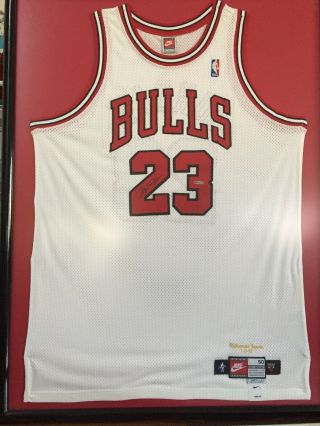 Michael Jordan Chicago Bulls 23 Jersey,  Signed,  Authenticated,  Retirement Season 8