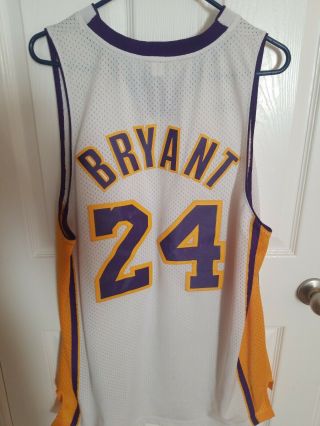 Authentic Kobe Bryant Los Angeles Lakers LARGE WHITE NUMBER 24 JERSEY size 50 4