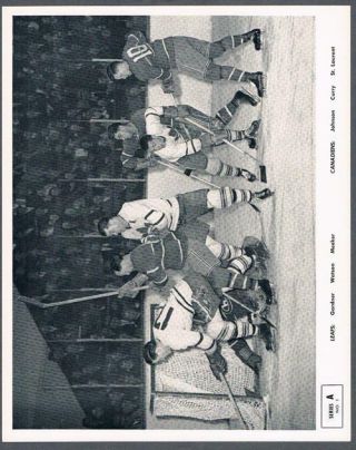 1945 - 54 Quaker Oats Photo Toronto Maple Leafs 60a Leafs Attack Mcneil