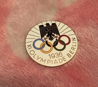 Pinback Badge From The 1936 Summer Olympic Games In Berlin