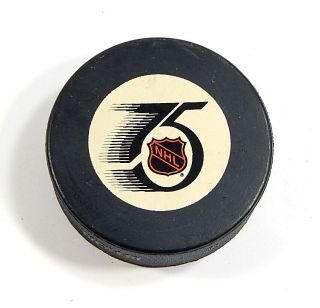Vintage 1991 - 92 Nhl 75th Anniversary Official Game Hockey Puck In Glas Co