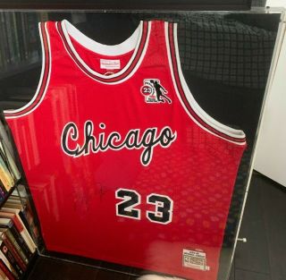 Michael Jordan Uda Signed & Framed Jersey Chicago Bulls Retro 1985 Roy Auto 123