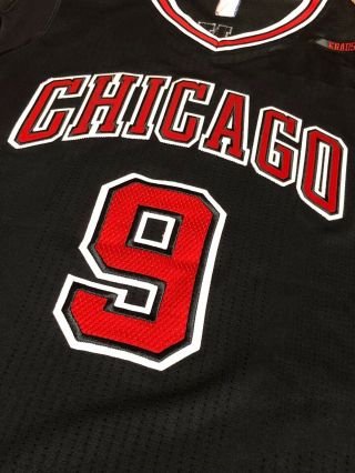 NBA Game worn Black jersey Chicago bulls Rajon Rondo with 4
