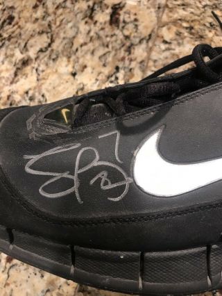 2004 - 05 Game Worn Lamar Odom Autographed Nike Zoom Air LA Lakers Nike Shoes 4