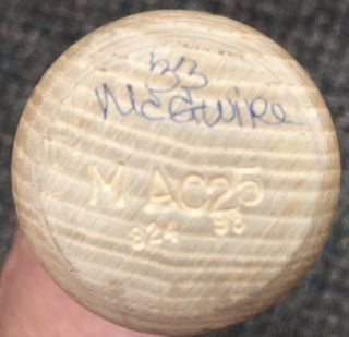 1998 Big Mac Mark McGwire St.  Louis Cardinals Game Bat 70 HR Season 8