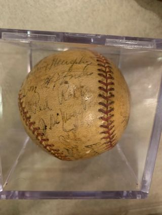 TWO 1936 - 1939 NY Yankees TEAM Autographed Baseball LOU GEHRIG,  JOE DIMAGGIO,  ETC 11