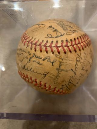 Two 1936 - 1939 Ny Yankees Team Autographed Baseball Lou Gehrig,  Joe Dimaggio,  Etc