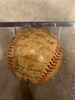 TWO 1936 - 1939 NY Yankees TEAM Autographed Baseball LOU GEHRIG,  JOE DIMAGGIO,  ETC 5