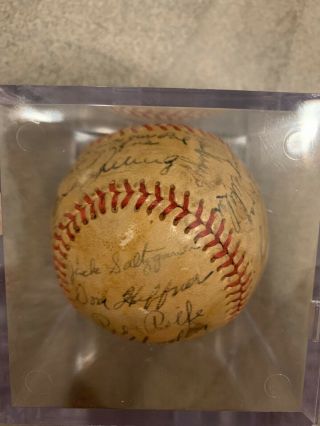 TWO 1936 - 1939 NY Yankees TEAM Autographed Baseball LOU GEHRIG,  JOE DIMAGGIO,  ETC 7