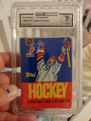 (1) 1986 - 87 Topps Hockey Pack.  Gai 7 Possible Patrick Roy Rookie?