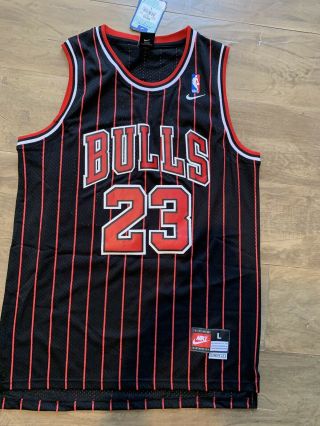 Michael Jordan Autographed Authentic Nike Jersey Bulls 3