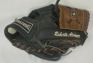Roberto Alomar Professional Model Game Issued / Spalding Glove Blue Jays