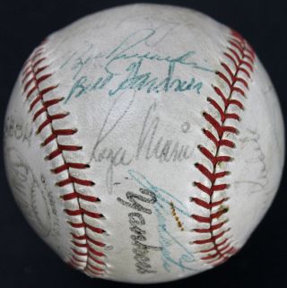 1961 Yankees Team Maris,  Berra,  Skowron,  Ford,  22 Signed Baseball Psa Ab06839