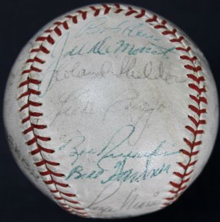 1961 Yankees Team Maris,  Berra,  Skowron,  Ford,  22 Signed Baseball PSA AB06839 3