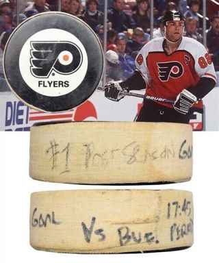 Authentic Eric Lindros Game First Career Playoff Goal Puck Nhl Flyers